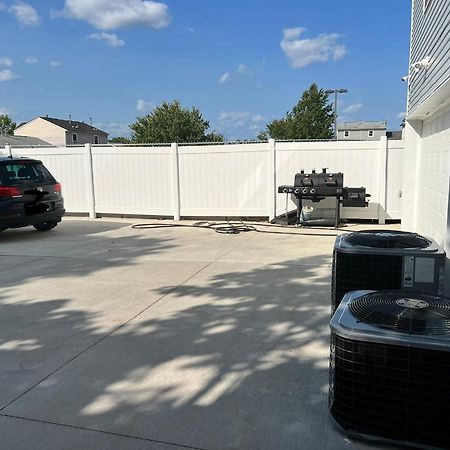 Luxury **Cozy• 2 Bedroom 2 Min. From Ewr / Newark Downtown エクステリア 写真