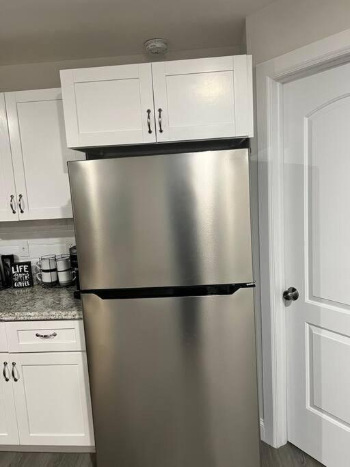 Luxury **Cozy• 2 Bedroom 2 Min. From Ewr / Newark Downtown エクステリア 写真