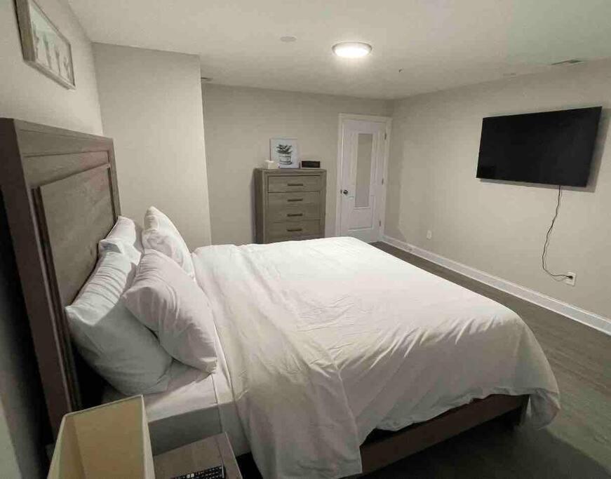 Luxury **Cozy• 2 Bedroom 2 Min. From Ewr / Newark Downtown エクステリア 写真