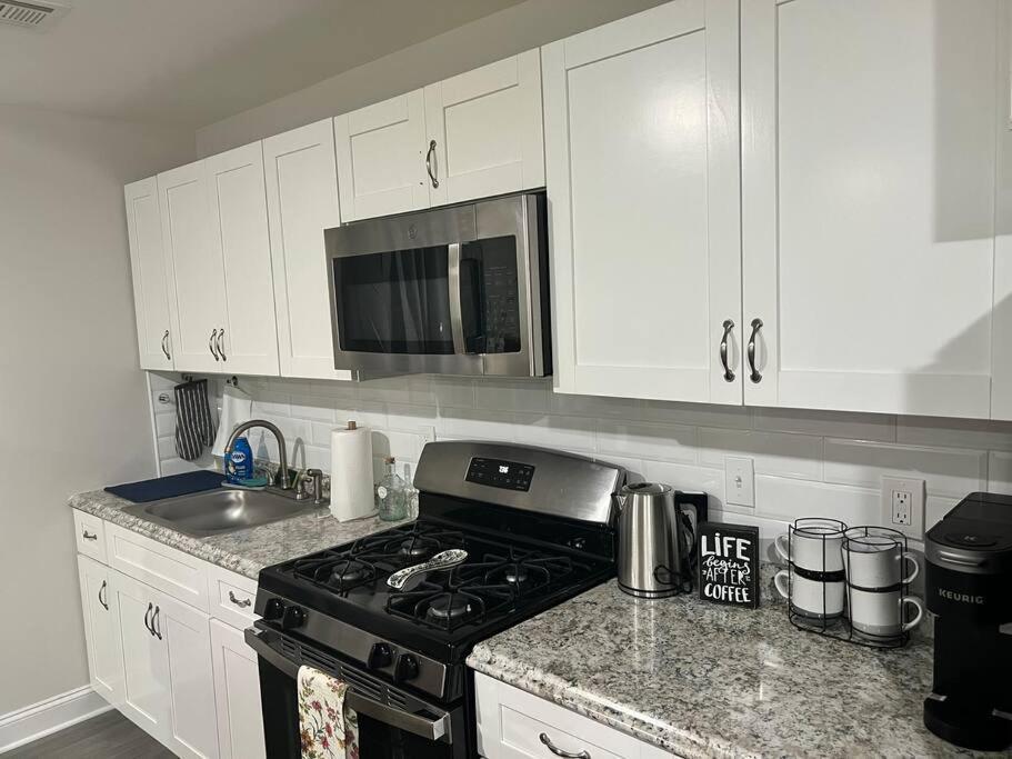 Luxury **Cozy• 2 Bedroom 2 Min. From Ewr / Newark Downtown エクステリア 写真